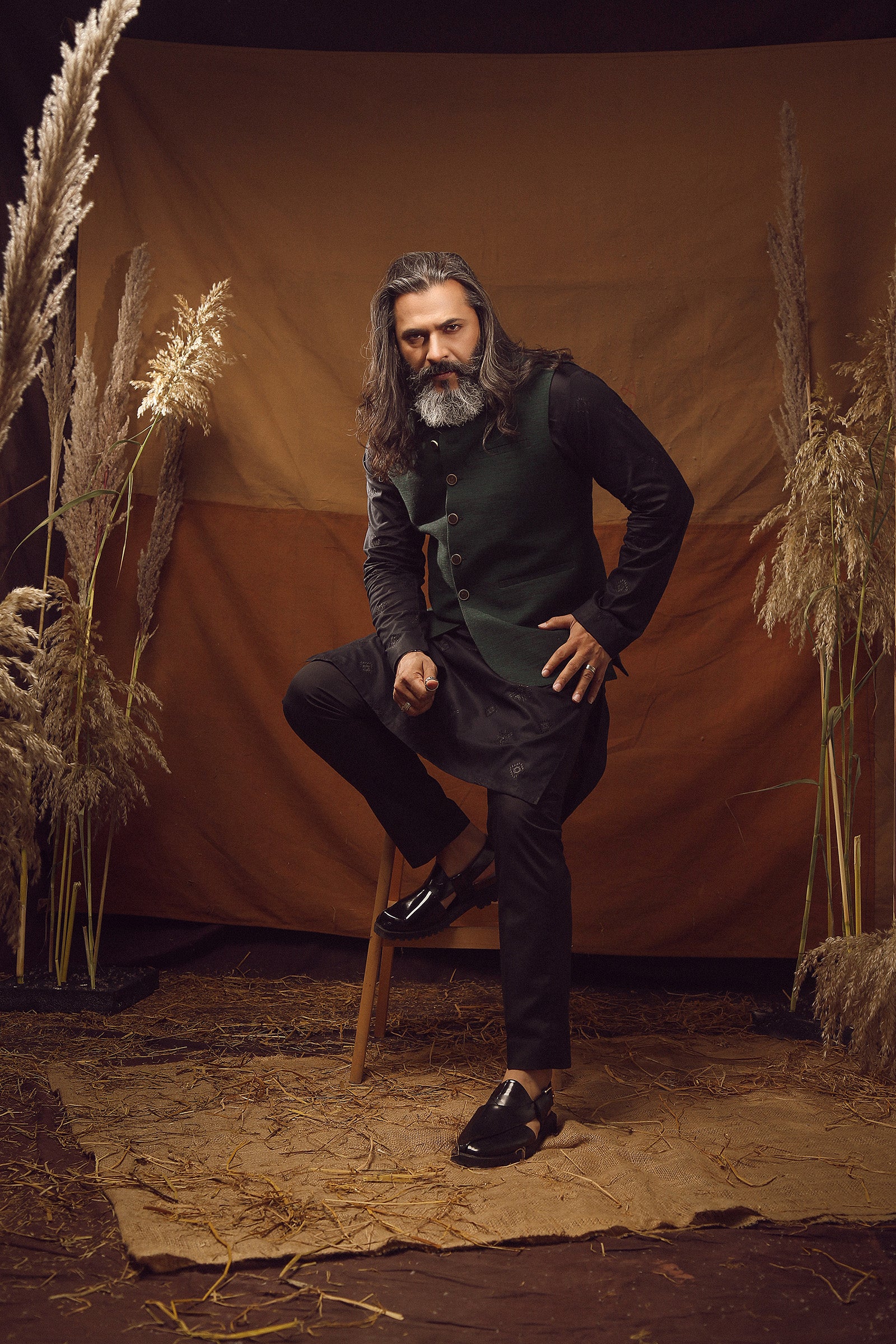 WAISTCOAT-KHADDAR BOTTLE GREEN IST-61