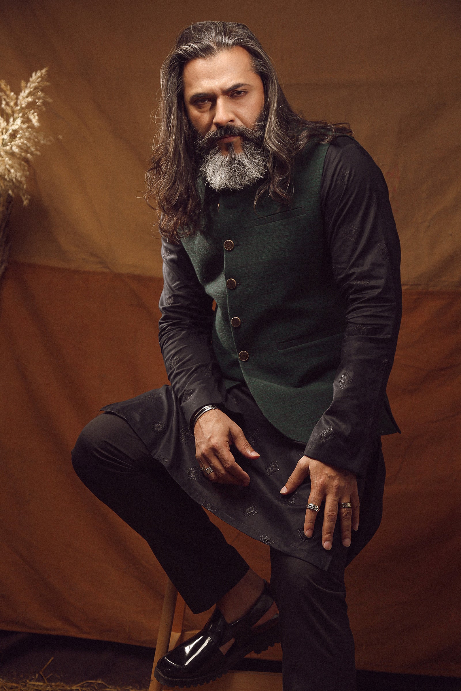 WAISTCOAT-KHADDAR BOTTLE GREEN IST-61