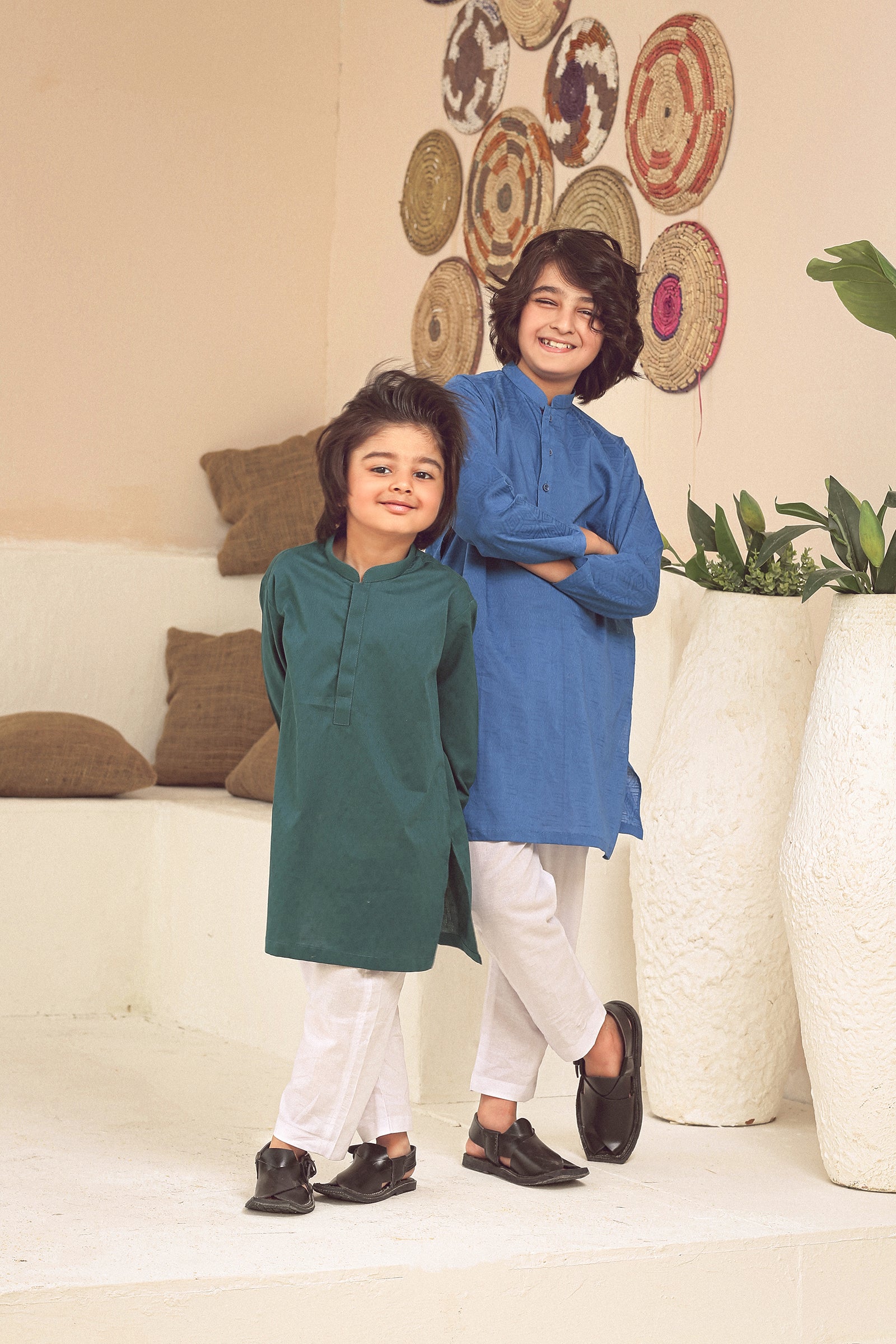 2PC STITCHED-ROYAL BLUE KIDS SUIT IST-103