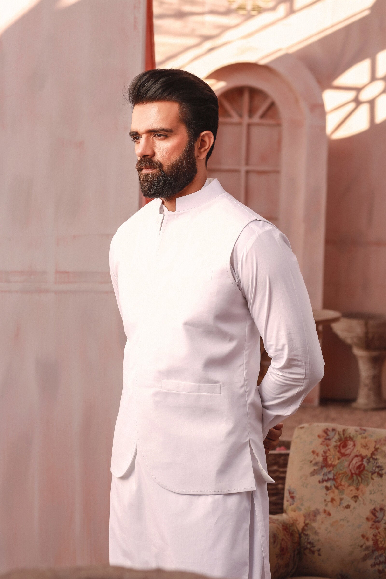 2PC STITCHED-SILVER STAR EGG WHITE IST-05