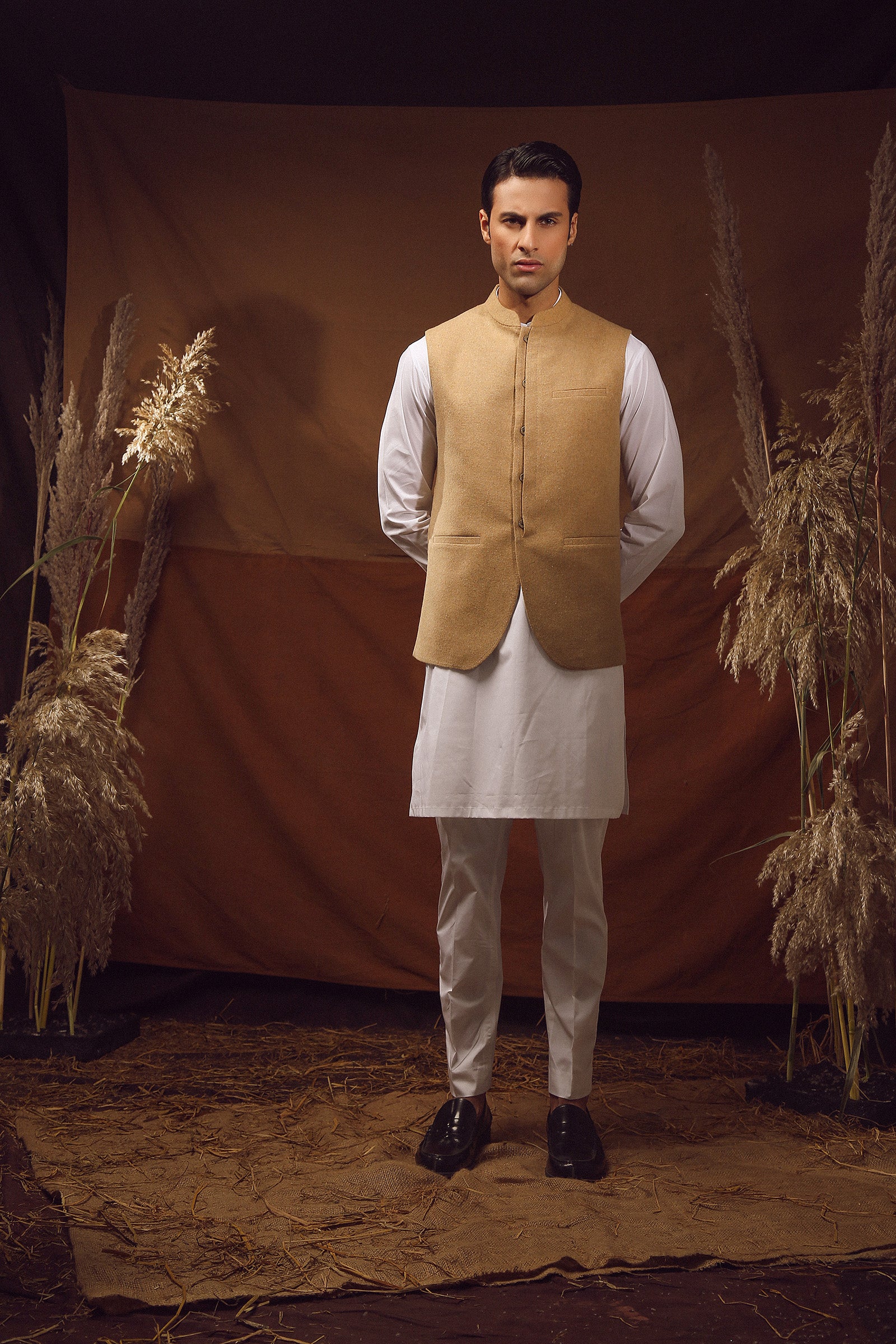 WAISTCOAT-TWEED LIGHT KHAKI IST-59