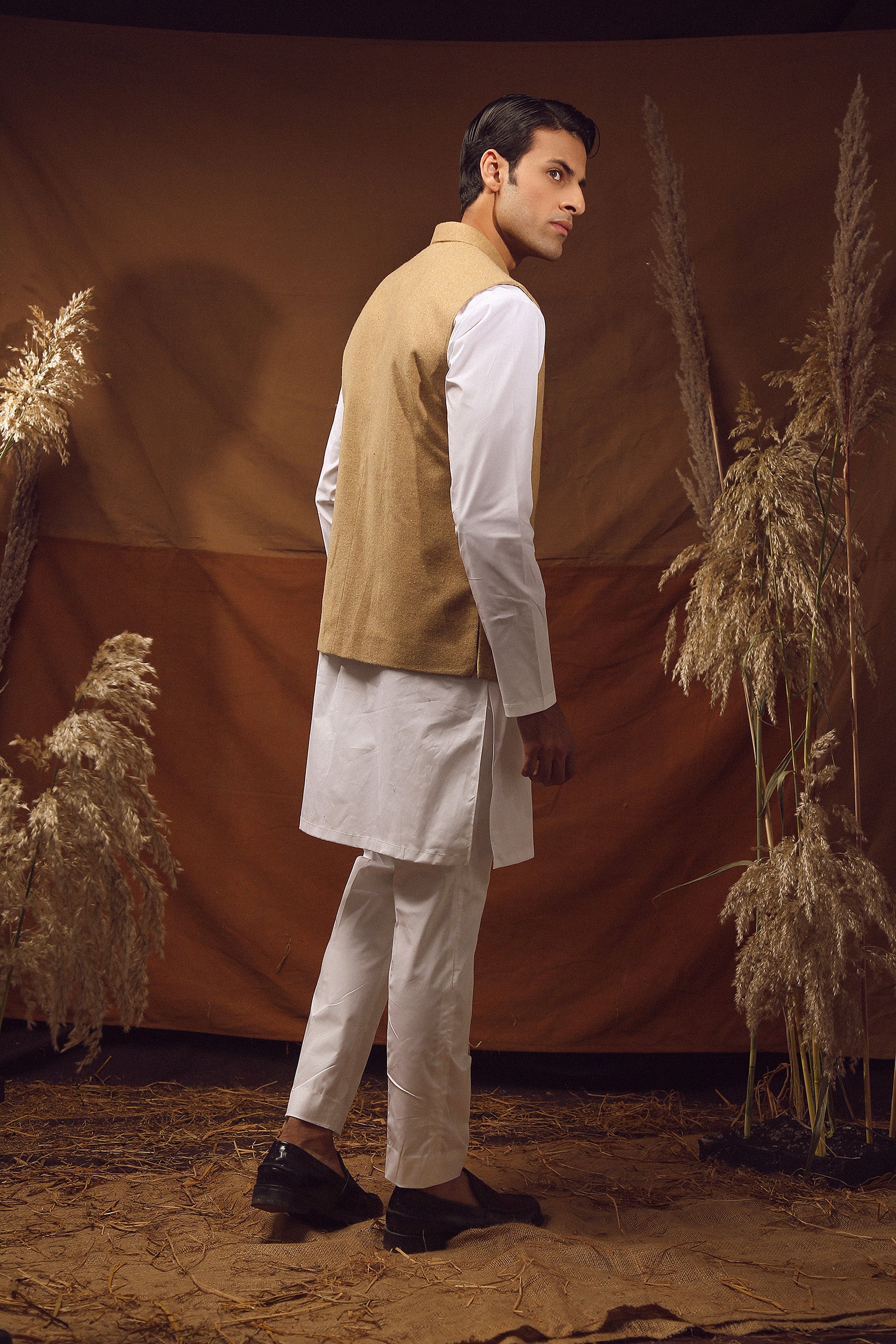 WAISTCOAT-TWEED LIGHT KHAKI IST-59