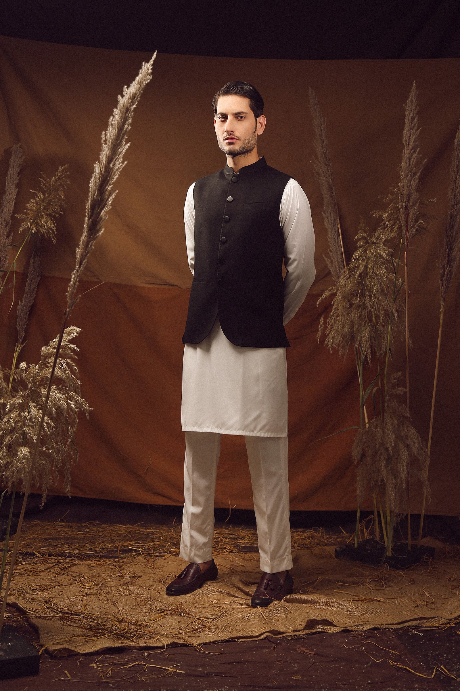 WAISTCOAT-WOOL BLEND BLACK IST-57