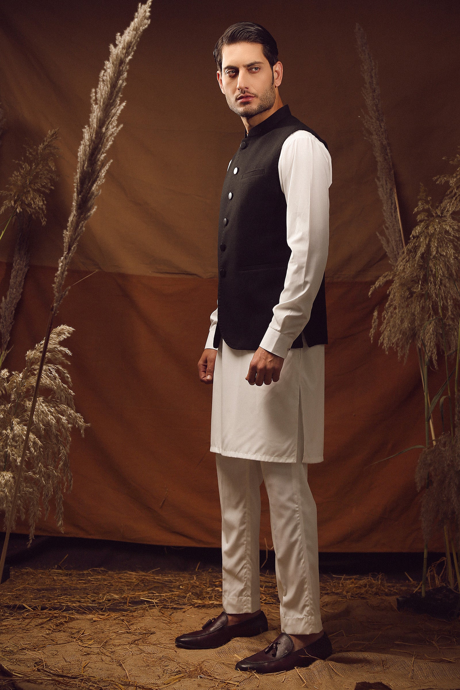 WAISTCOAT-WOOL BLEND BLACK IST-57