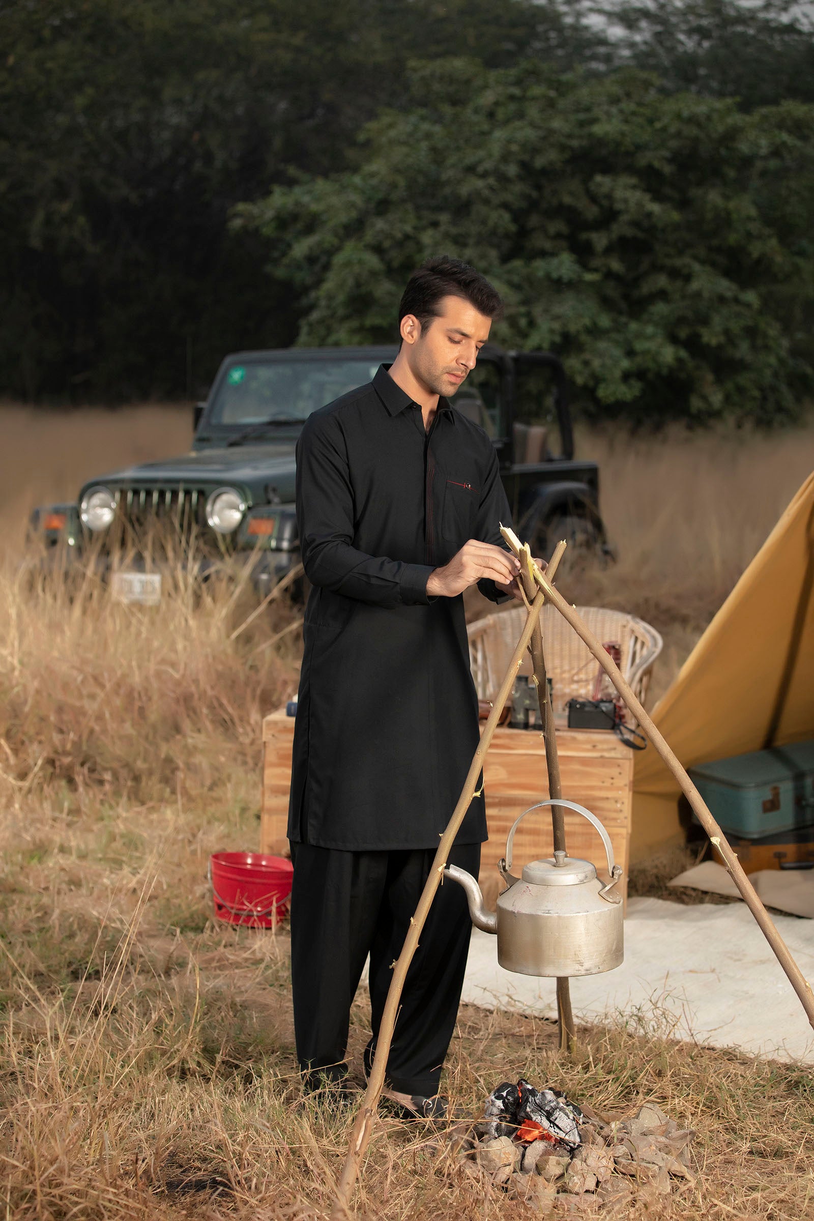 2PC STITCHED-EMIR BLACK IST-07