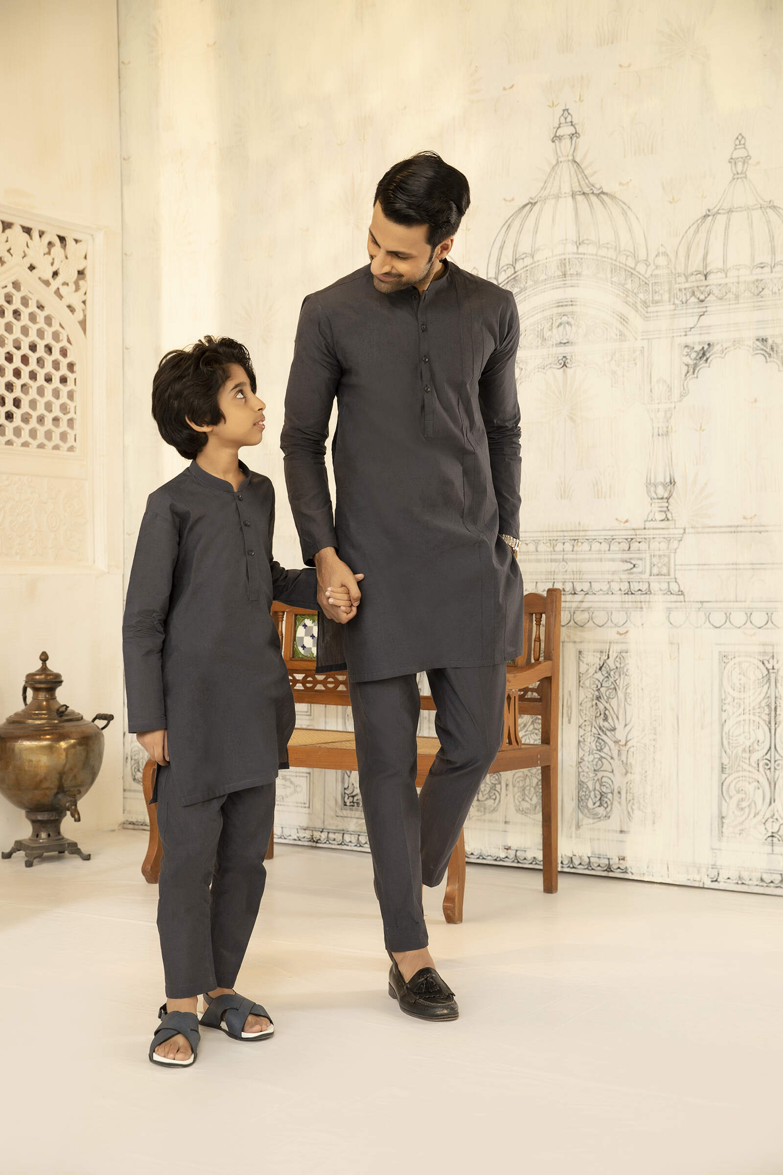 2PC STITCHED-CHARCOAL BLACK KIDS SUIT IST-35