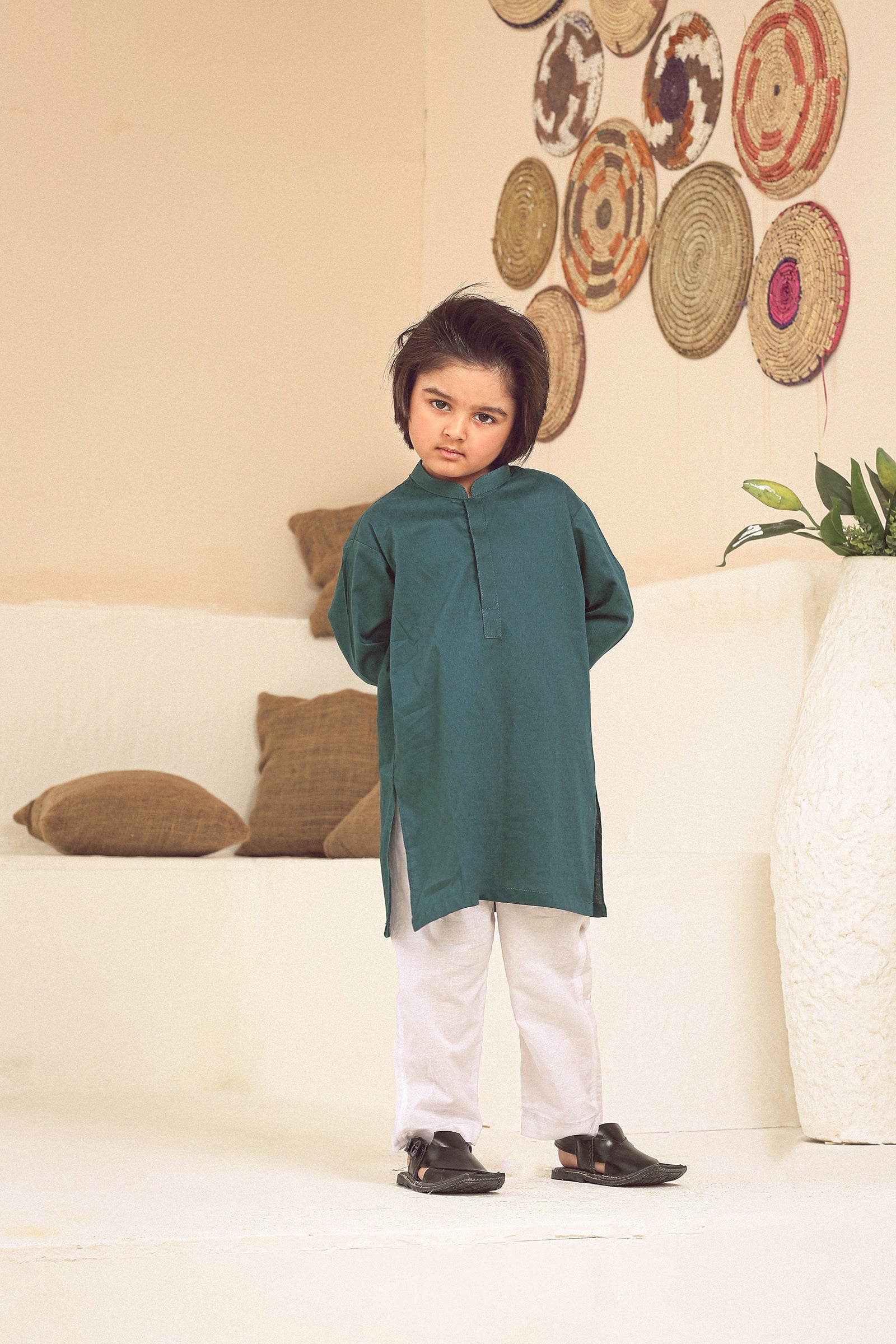 2PC STITCHED-GREEN KIDS SUIT IST-105